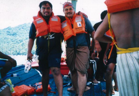 bob013.jpg (39155 bytes)